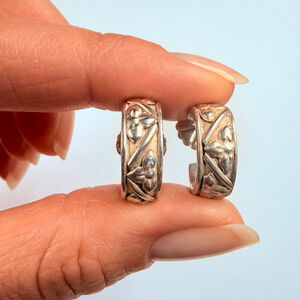 Lori Bonn Bali Floral Tile Huggie Hoop 925 Sterling Silver Vintage Earrings